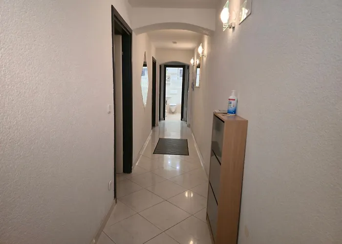 Vanessa * 德拉马利